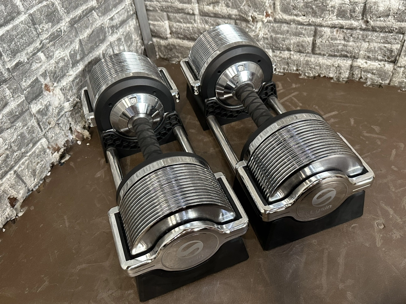 Lysin/ライシン「32Kg×2/計64Kg」可変式ダンベルを出張買取いたしまし